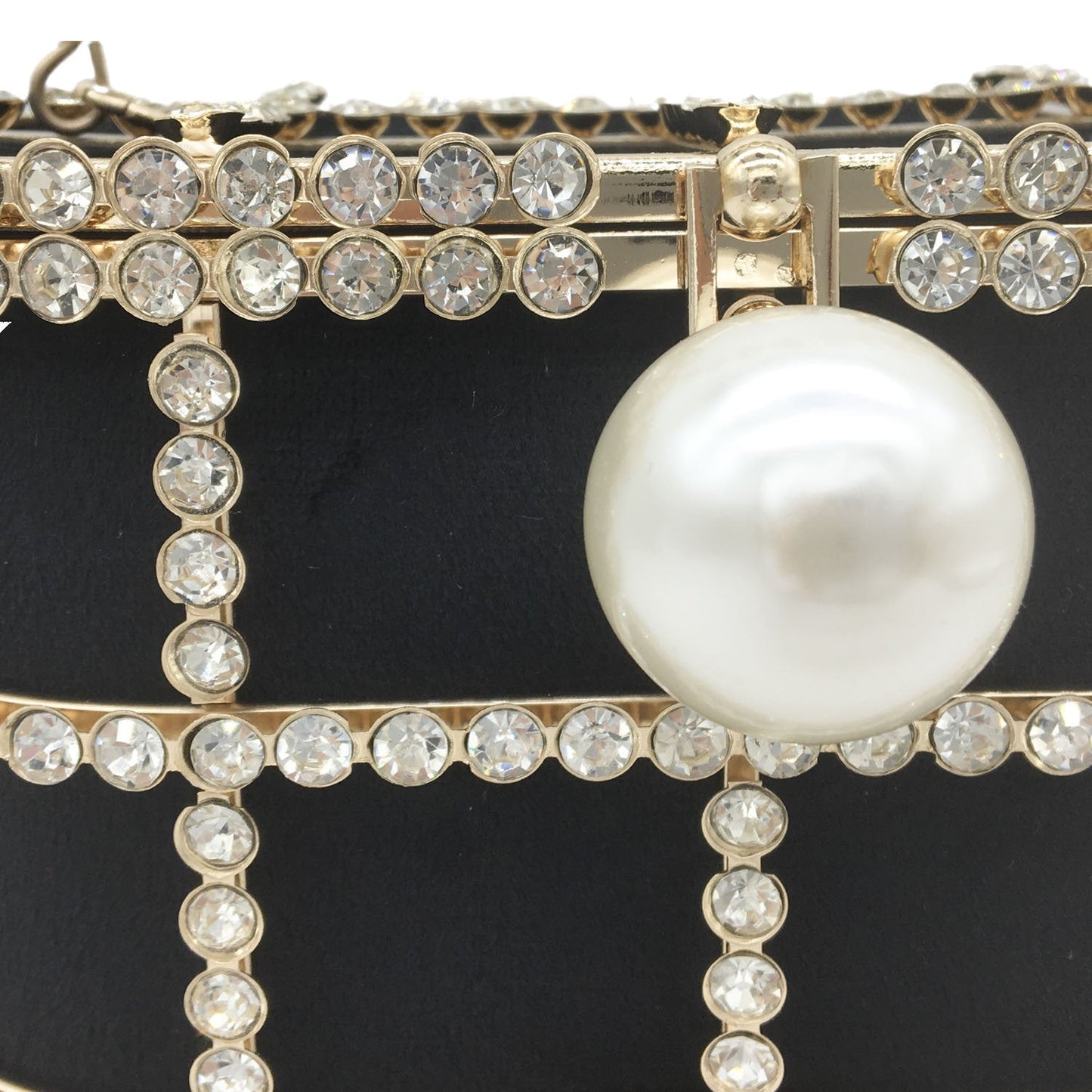 Statement Pearl Handle Clutch